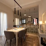 Angelinas Quarters - Mediterranean فيلة كالاماتا