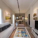 Angelinas Quarters - Mediterranean فيلة