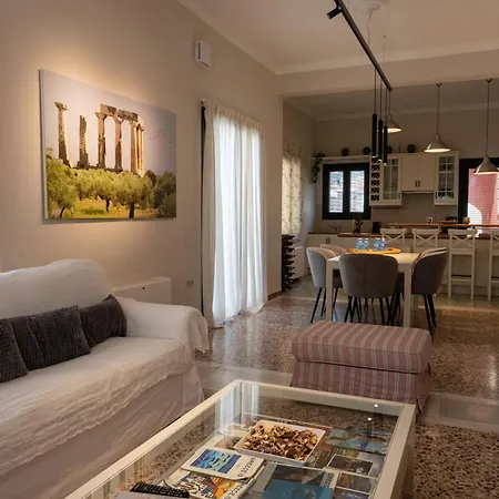 Angelinas Quarters - Mediterranean Villa Kalamáta