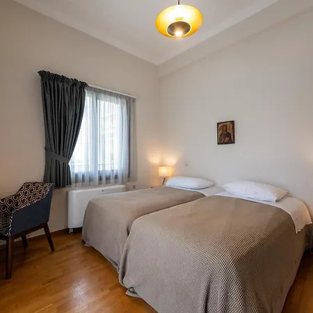 Angelinas Quarters - Mediterranean