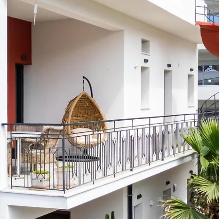 Angelinas Quarters - Mediterranean 别墅 *