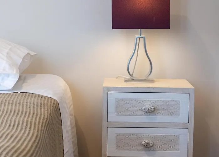 Angelinas Quarters - Mediterranean Вилла