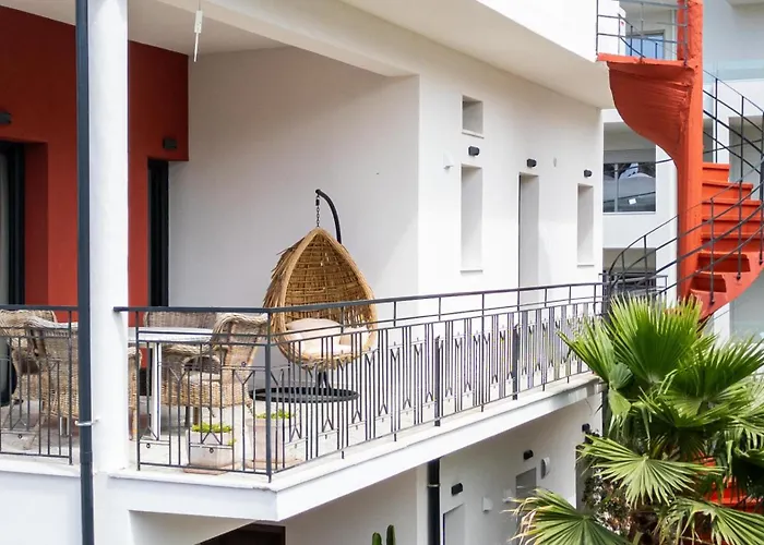 Angelinas Quarters - Mediterranean 别墅 *