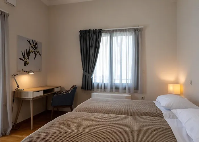 Angelinas Quarters - Mediterranean Вилла Каламата